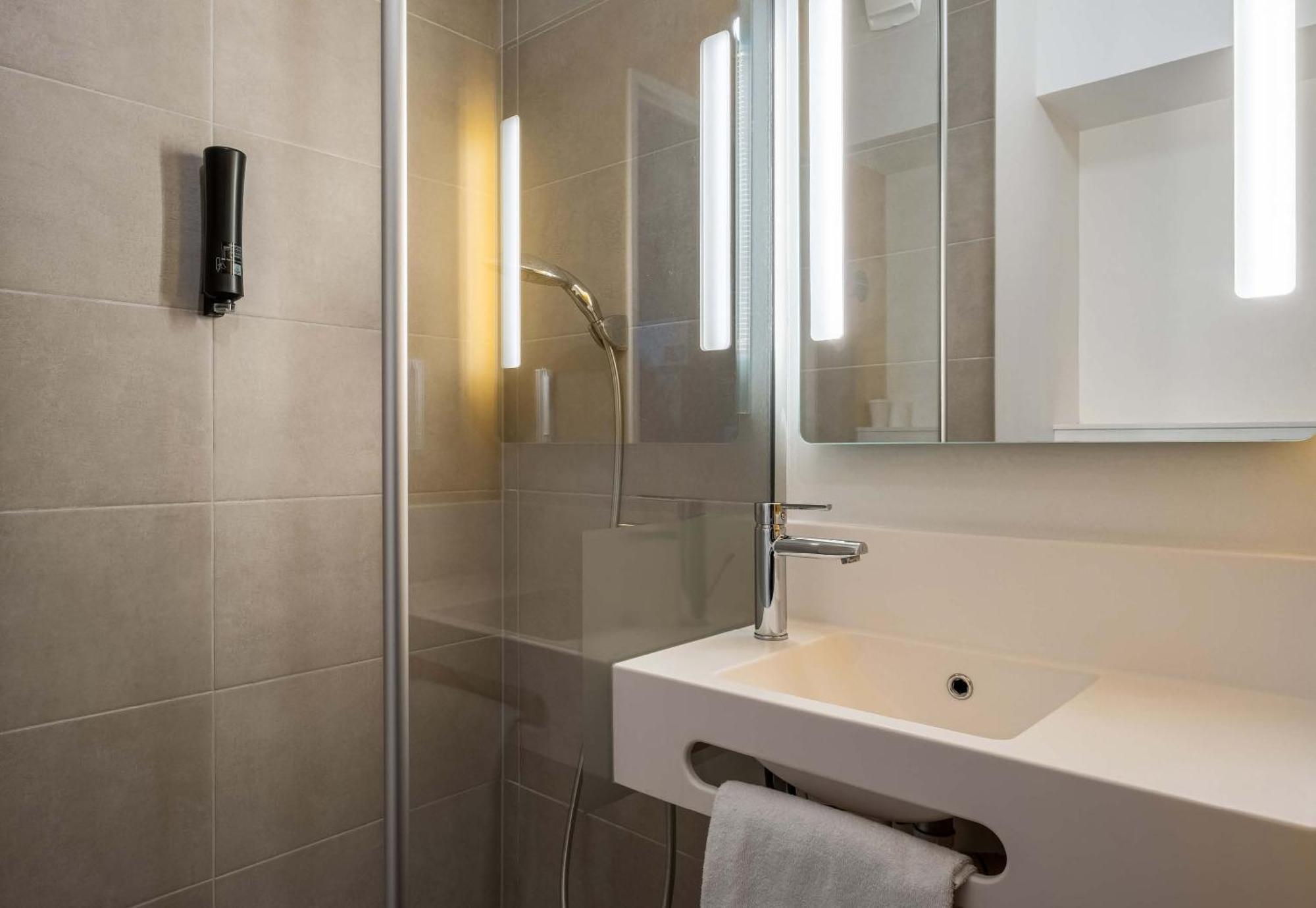 B&B Hotel Evian Publier Екстер'єр фото