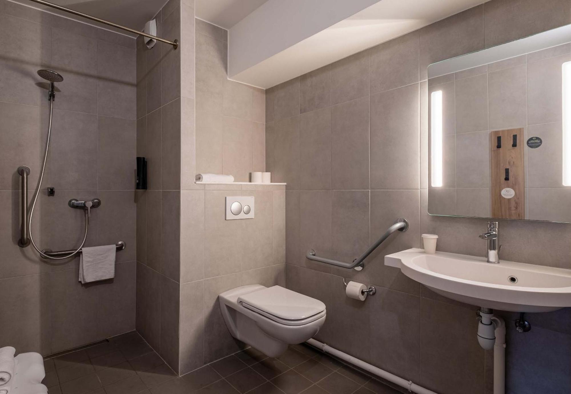 B&B Hotel Evian Publier Екстер'єр фото